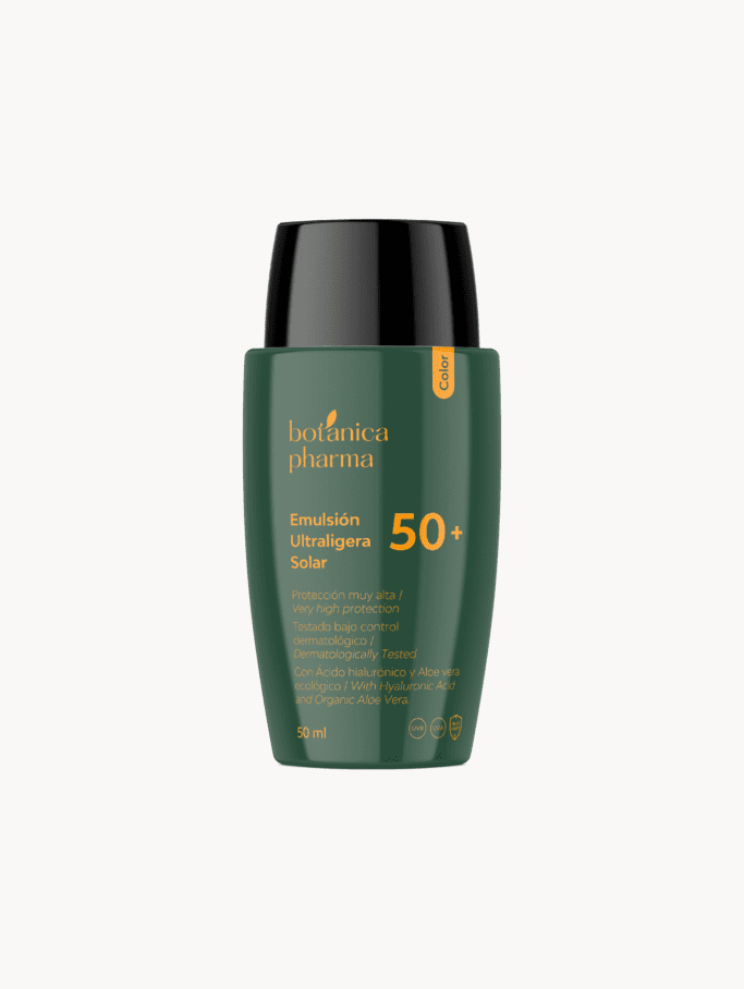 Emulsión Ultraligera Solar con color SPF50+ 50 ml